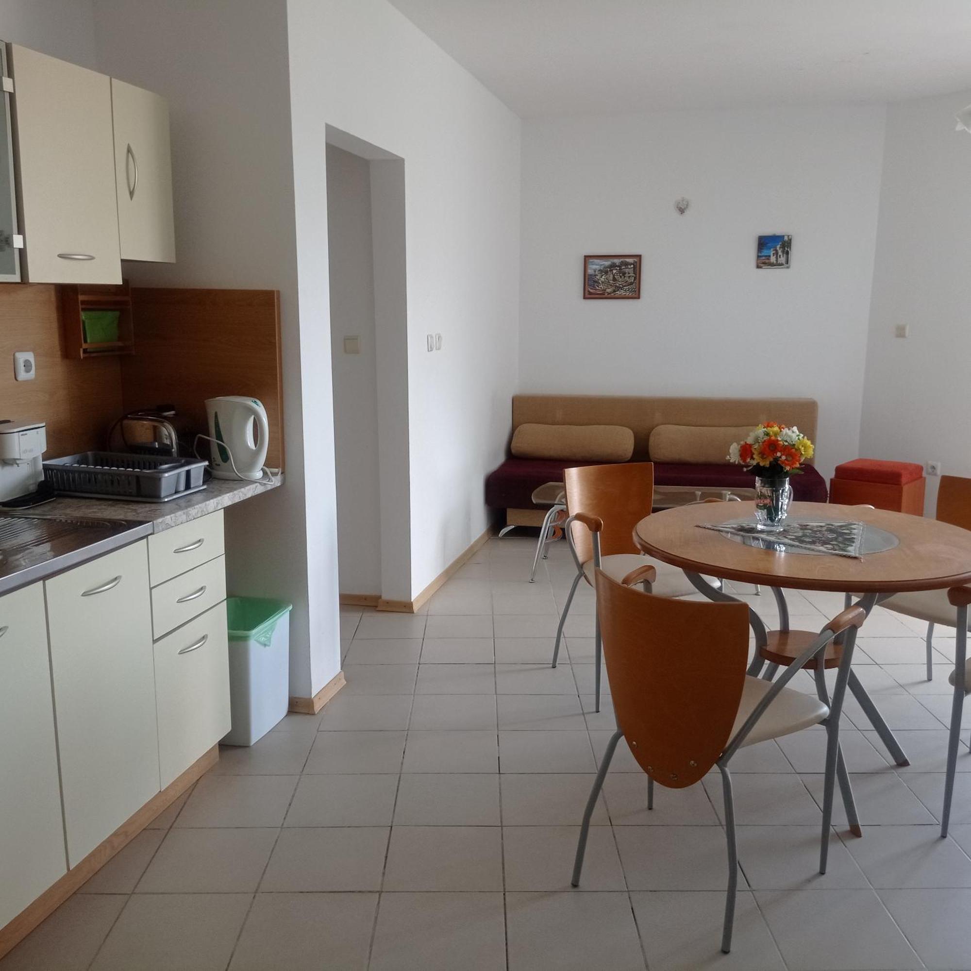 Modern 2 Bedroom Apartment In Top Location In Sunny Beach Just 150 Meters From Casino Platinum Exterior foto